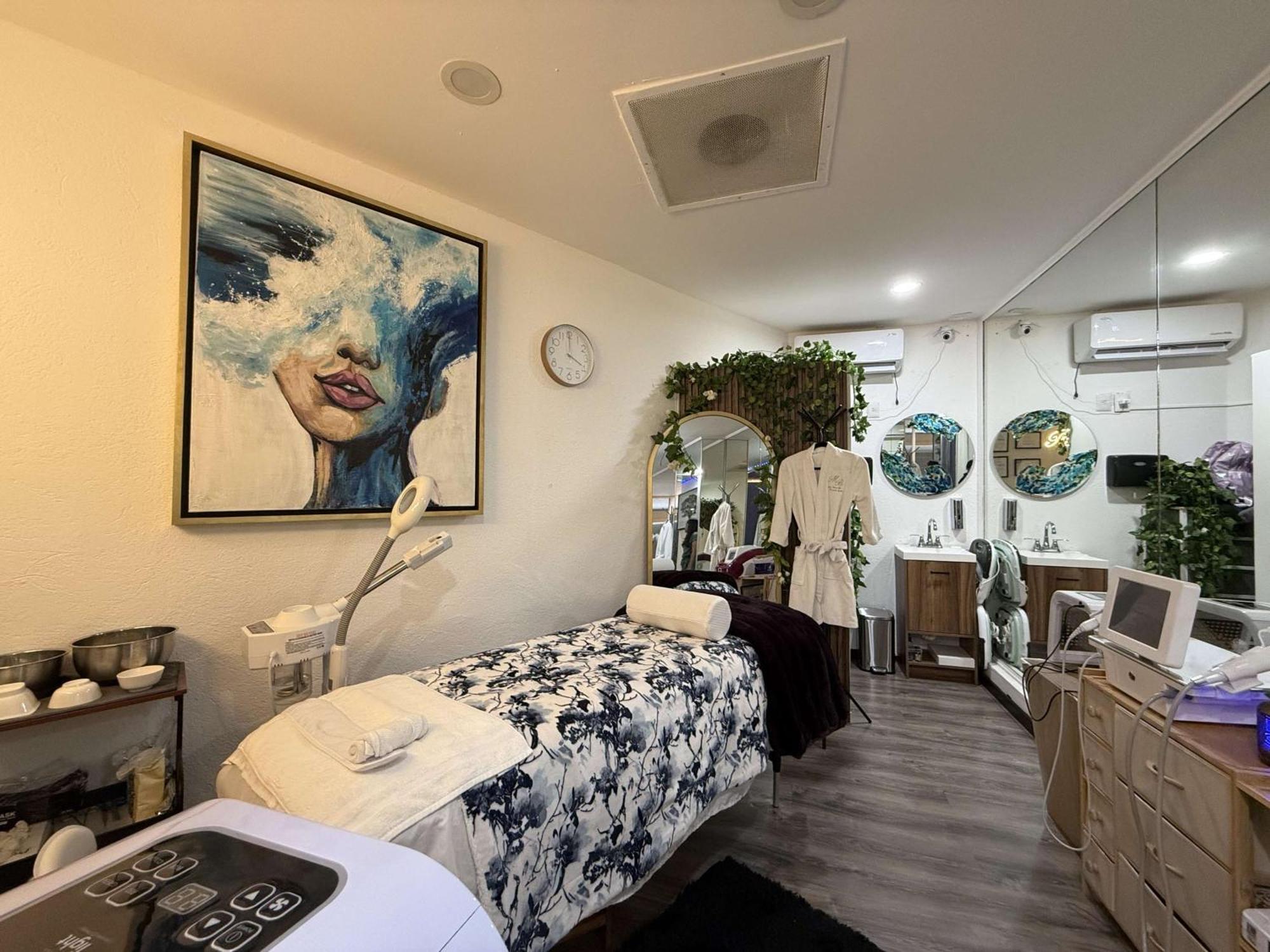 Grand Cantalagua Hotel Morelia, BW Signature Collection Eksteriør billede A medical spa in the United States