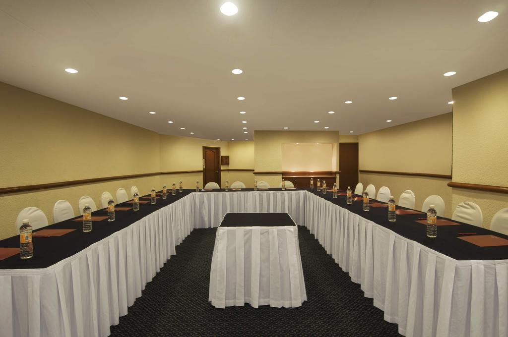 Grand Cantalagua Hotel Morelia, BW Signature Collection Business billede U-shaped table layout